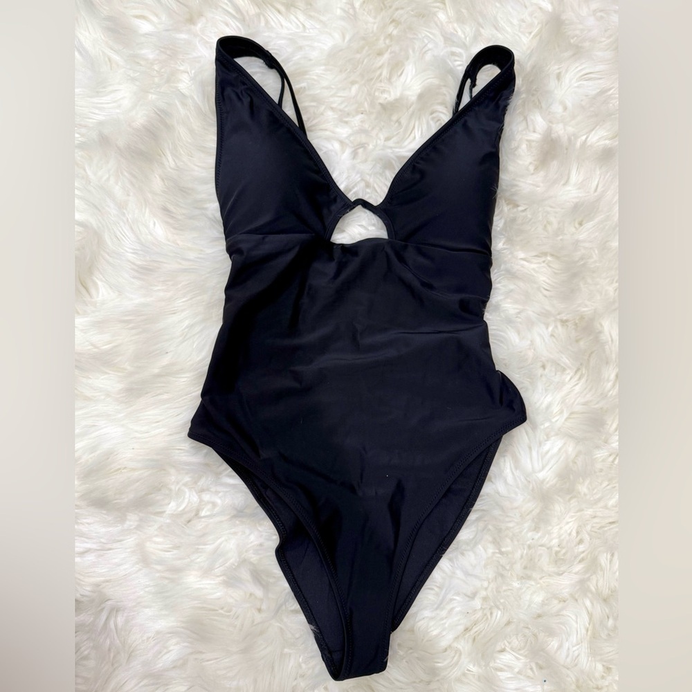 Gymshark Black Cutout One-Piece Swimsuit Strappy Back Medium - Picture 5 of 10